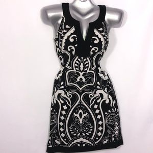 White House Black Market classic style sleeveless
